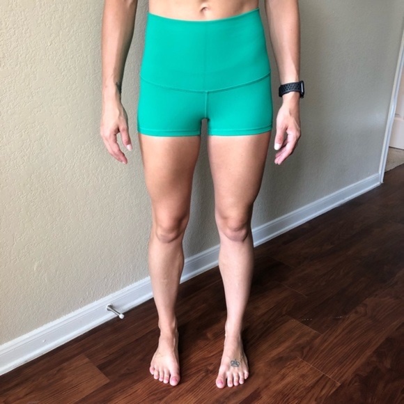 Lululemon Boogie Shorts - Picture 1 of 3